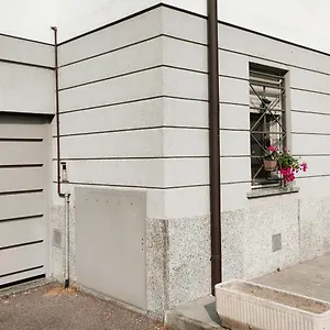 Grey House Con Box Privato Appartamento